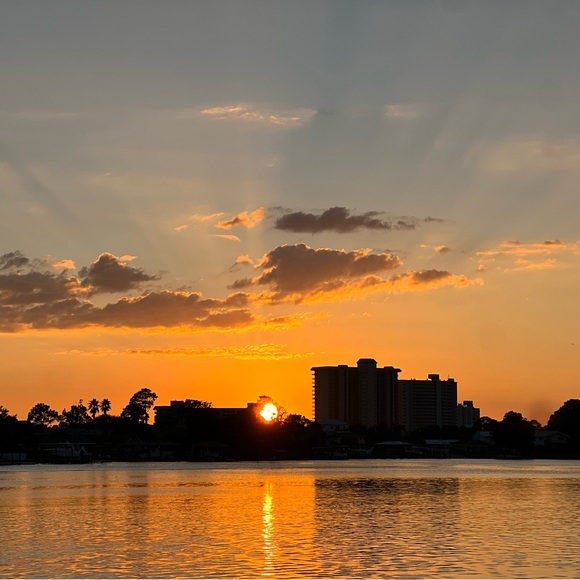 Meet your Posher, Caron - Picture 13 of 16